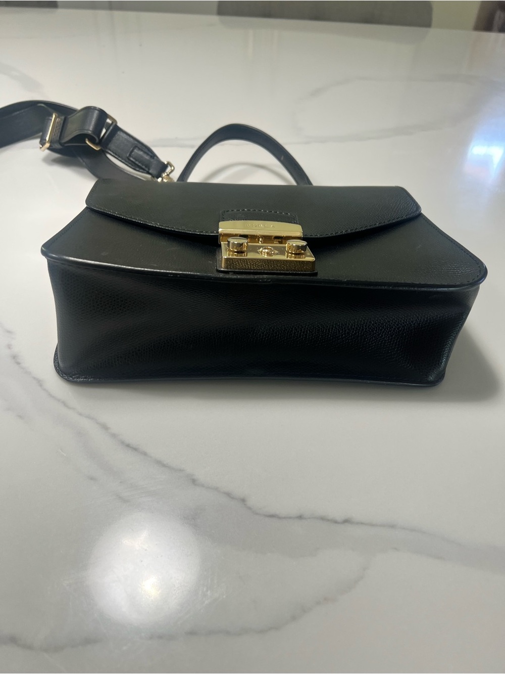 Authentic Furla Classic Black Leather Metropolis Top-Handle Crossbody Bag - EUC - Picture 8 of 13